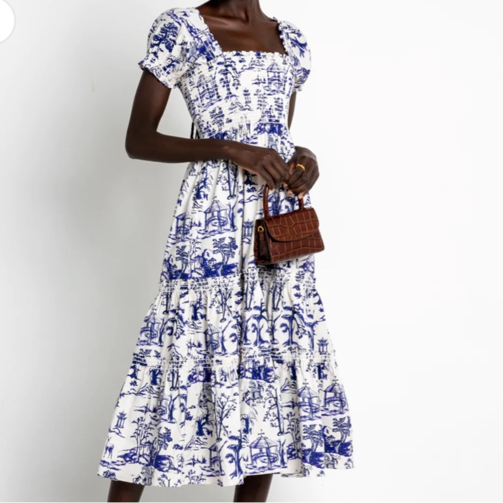 NWT OPT Daphne square neck smocked bodice dress in blue toile print size large